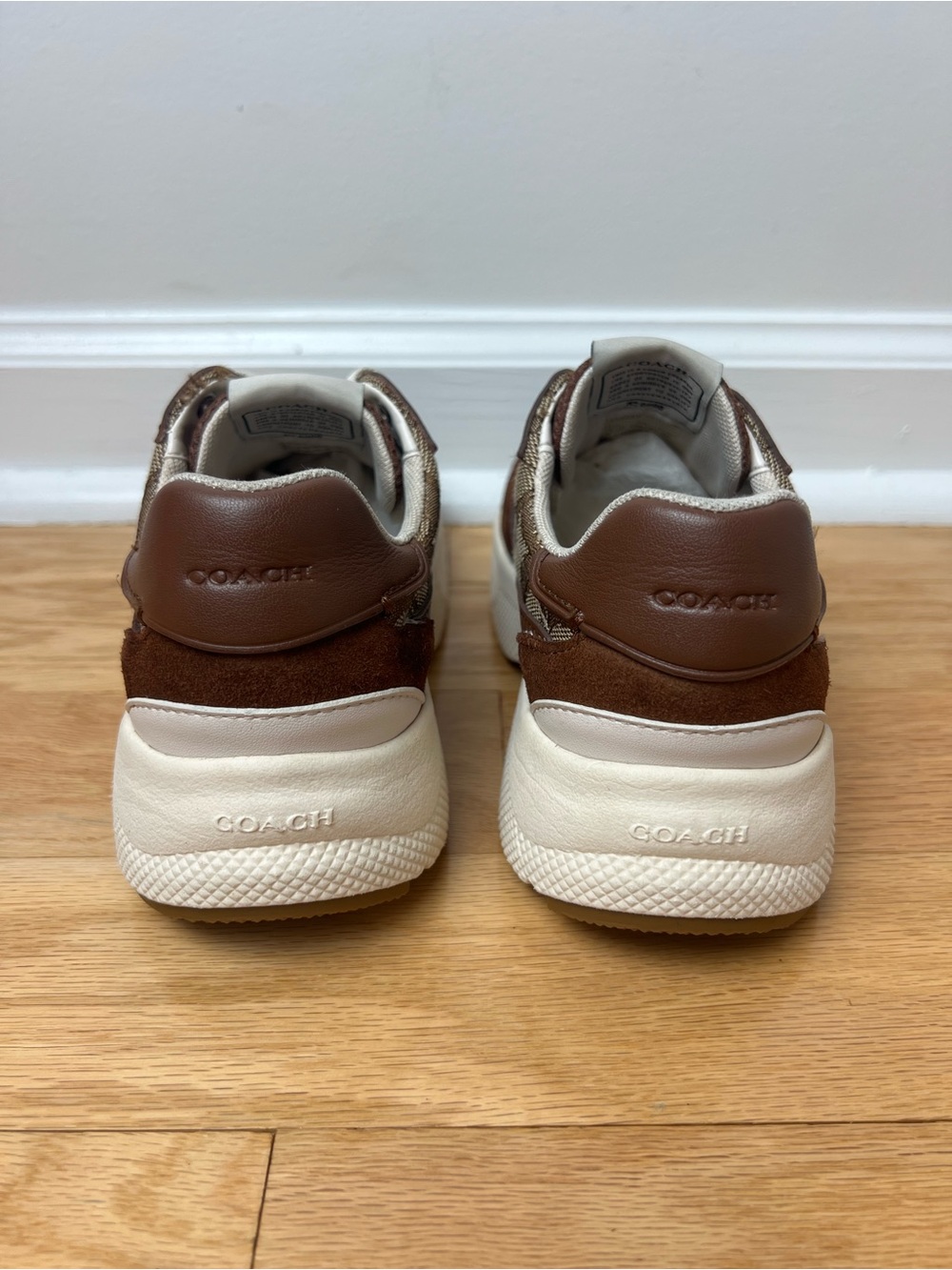 Coach C152 Tech Runner Signature Jacquard Brown Sneakers in Women’s Size 5.5 - Picture 6 of 14